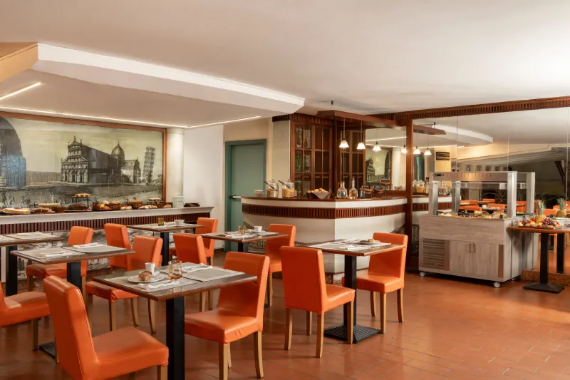 Spacious breakfast room with buffet and modern seating, ideal for leisure and business stays in Pisa - Hotel La Pace, BZAR hotels in Pisa